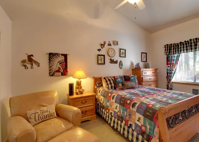 Scenic Deck + Horse Corral: Pinetop-Lakeside